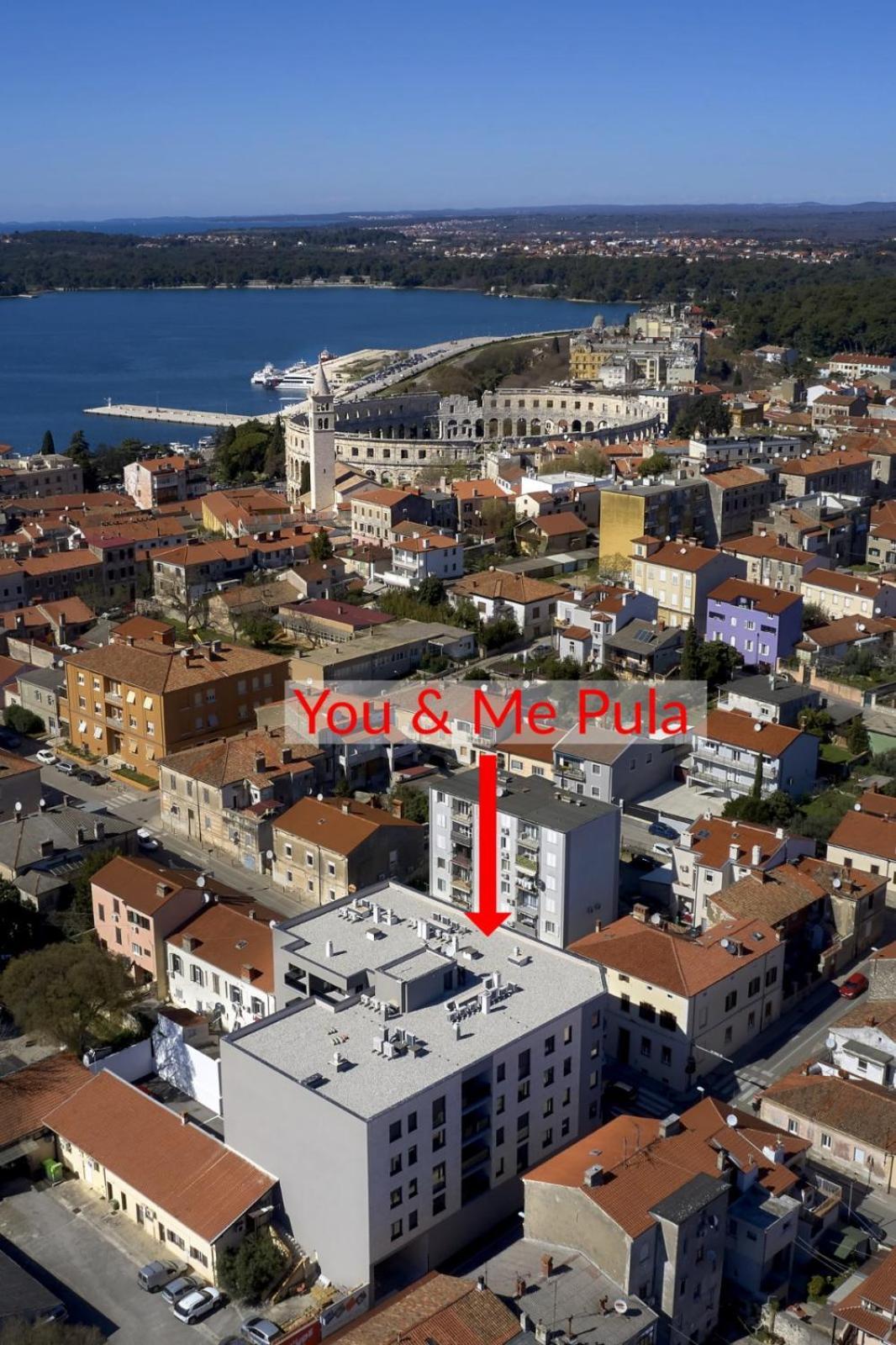You & Me Pula With Garage Parking Екстер'єр фото